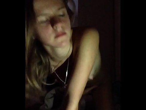 ❤️ En jente onanerer og spermer Hjemmelaget porno ved no.drpornofilme.ru